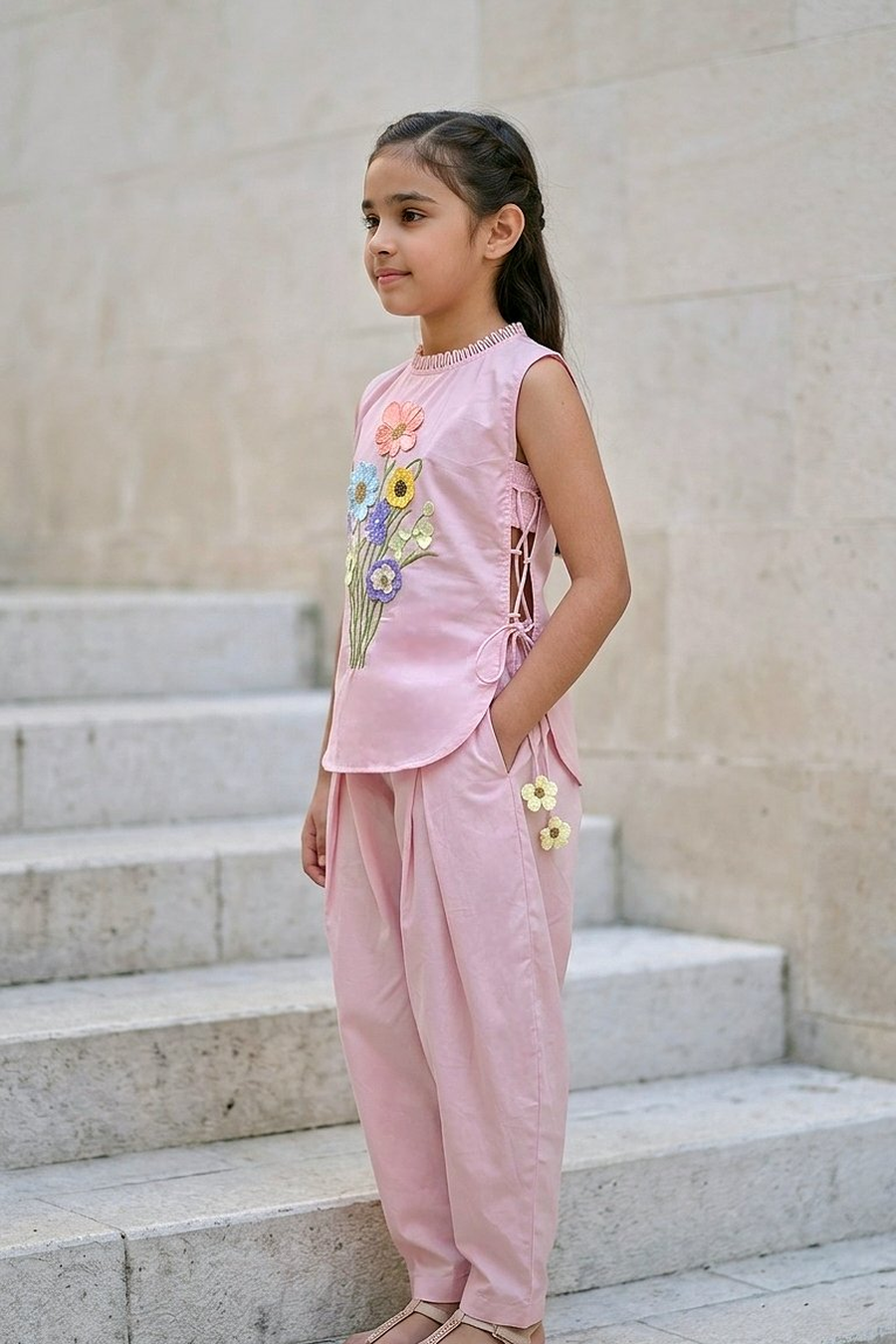 Bouquet Top + Baggy Pants